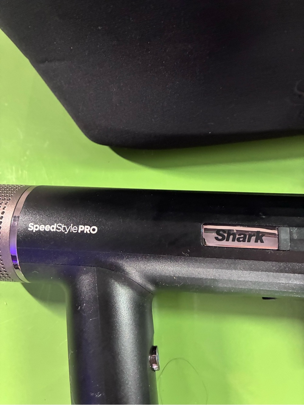 Shark Speedstyle Hair Dryer with Diffuser & Accessories - Picture 2 of 2